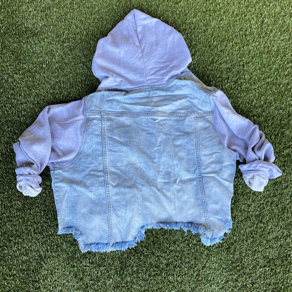 Distressed crop jean jacket - Picture 9 of 12